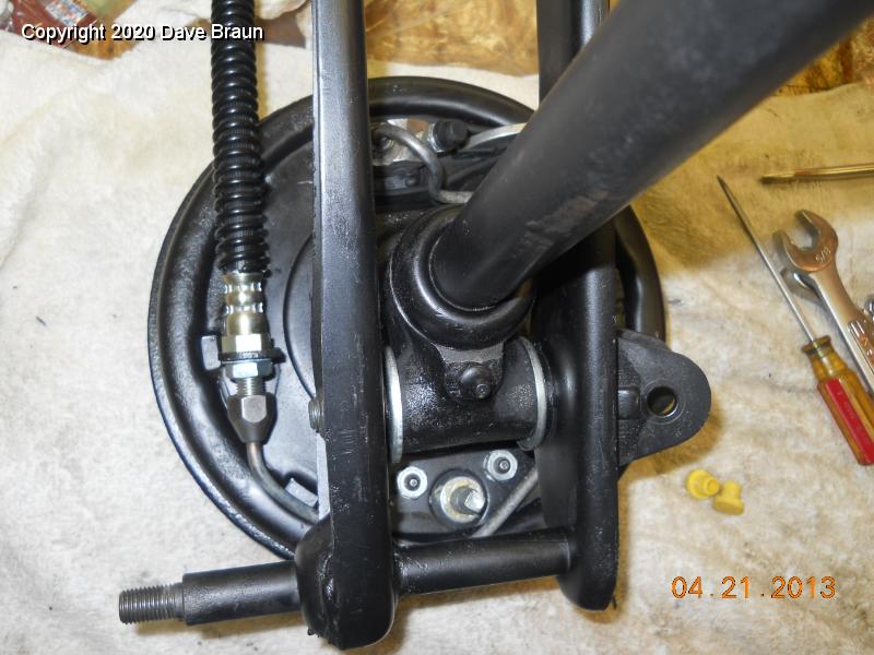 Spitfire1974/Restoration/Brakes/Rear Brakes/LH Rear brake lines install 03